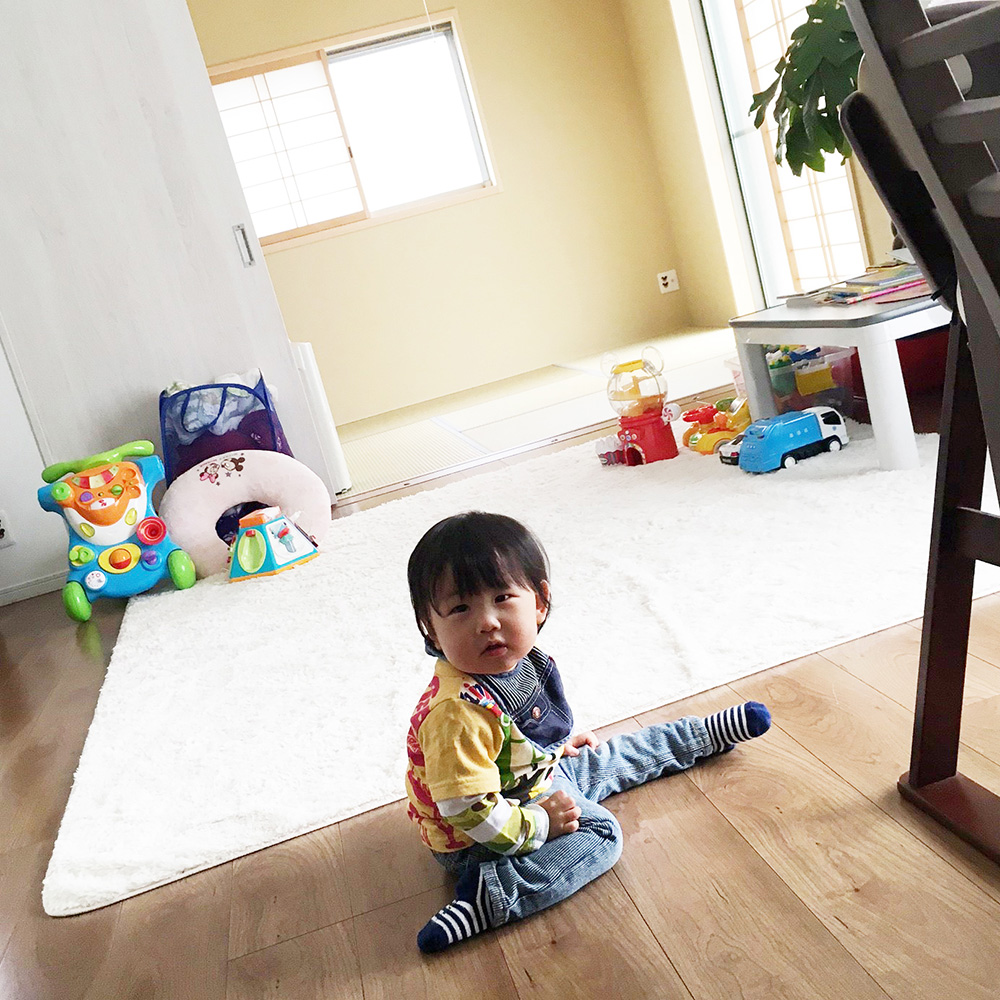 リビングは子どもの遊び場になってます！