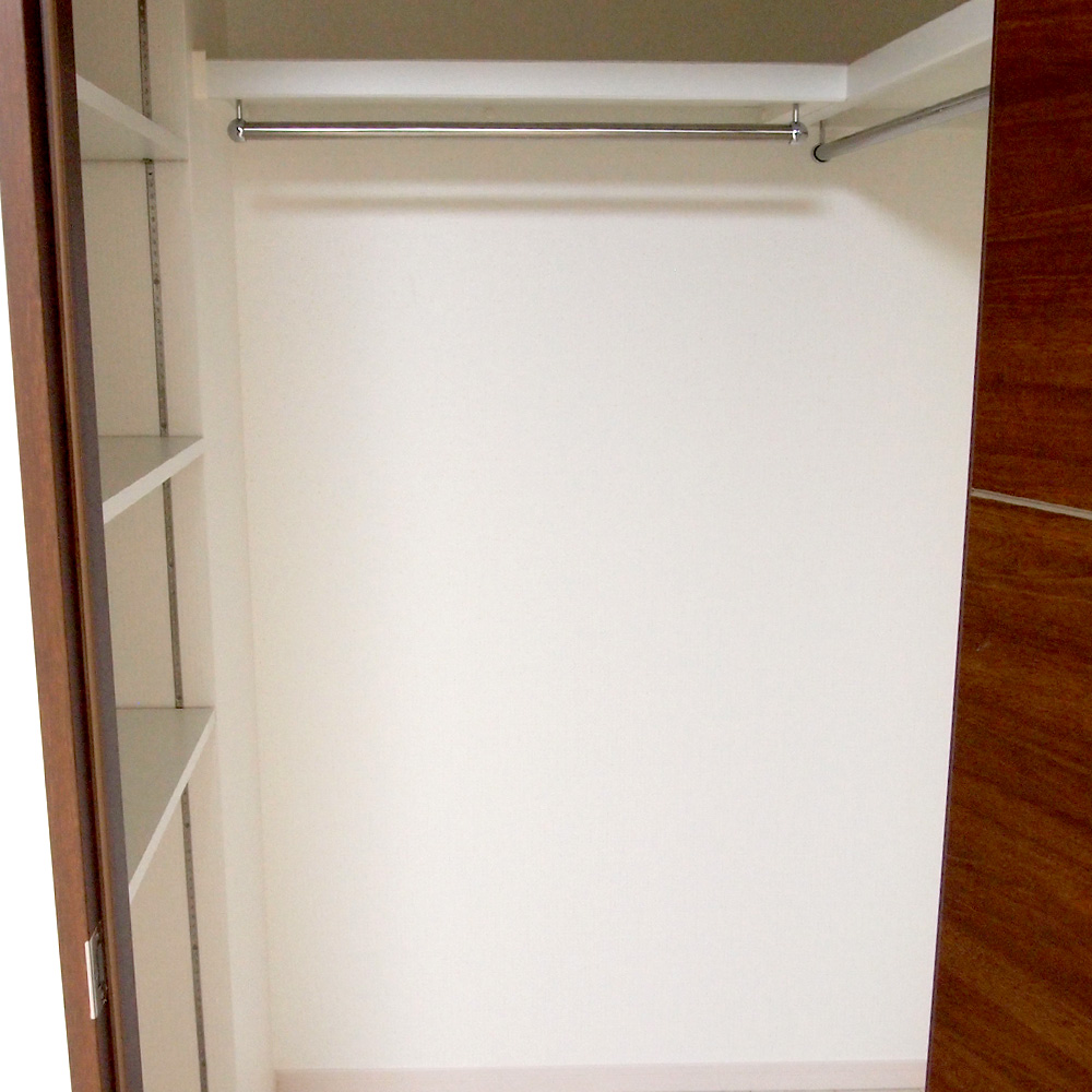 収納スペースをたっぷり確保すると、すっきり住みやすい！