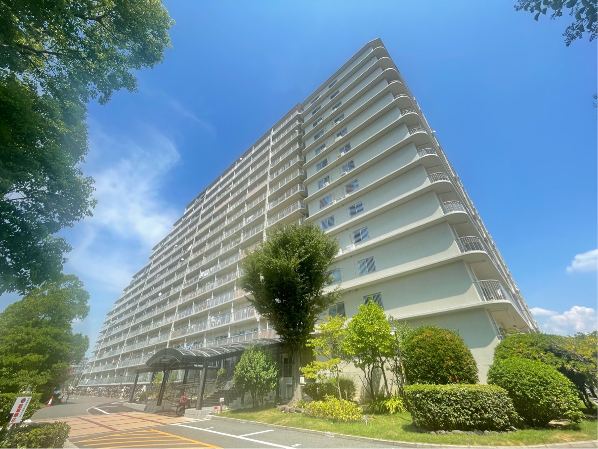 八戸ノ里ニュースカイハイツ　9階